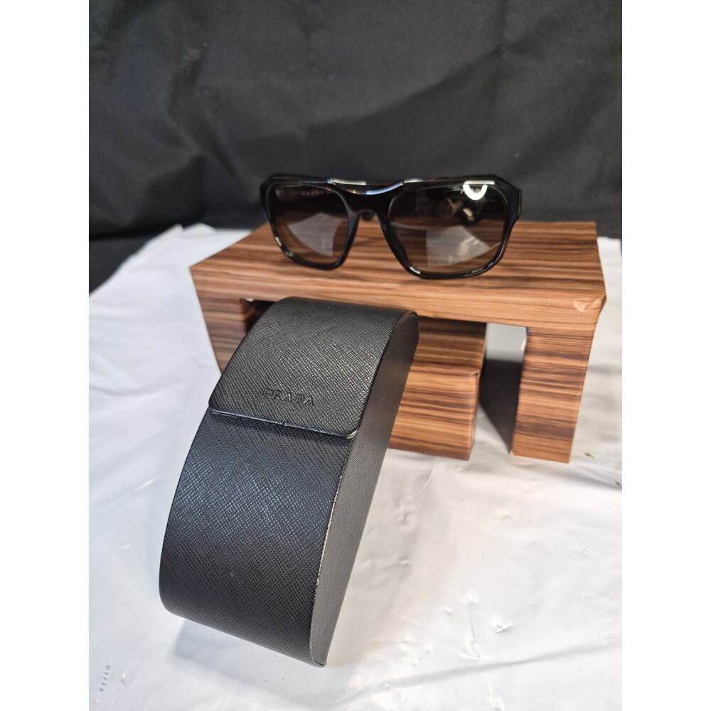 Prada SPR 02S Black Tortoise Sunglasses Clean Rarly Used, With Case.. - Picture 12 of 13